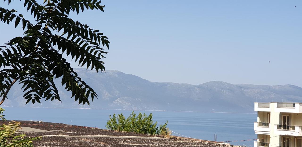 Redsun Apartment Vlorë Exterior foto